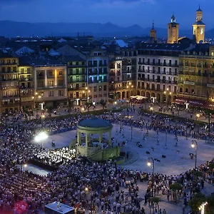 2* Gasthuis Iraipe Pamplona Auto Check-in